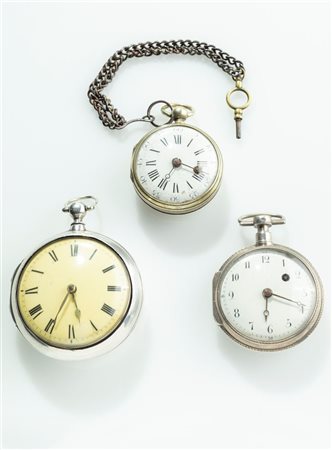 LOTTO DI TRE OROLOGI DA TASCA