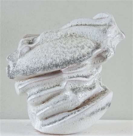 CARLO ZAULI (Faenza 1926 – 2002). “Sfera scomposta”. Scultura in gres...