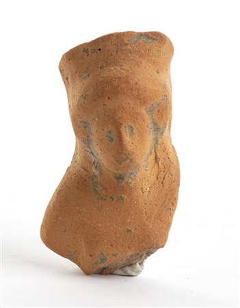 BUSTO FEMMINILE IN TERRACOTTA<br>Magna Graecia, IV - II secolo a.C.