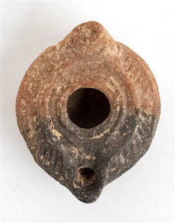 LUCERNA TARDO ROMANA - BIZANTINA<br>IV – VI secolo d.C. 