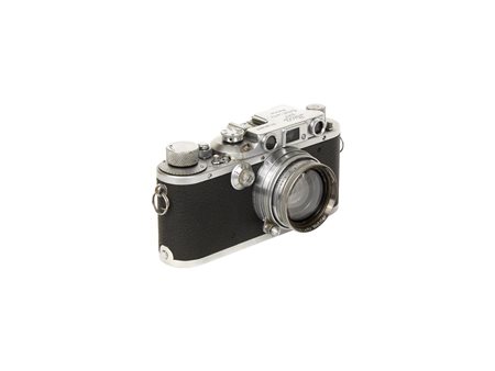 Leica III B Summitar 2/5 cm Il modello Leica III B è da considerarsi...