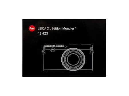 Leica X Edizione Limitata 'MONCLER' In collaborazione con Moncler, la Leica...
