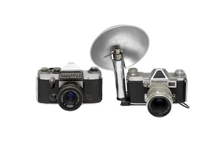 Lotto di due macchine fotografiche 35 mm obiettivo compreso 1. Praktika Super...