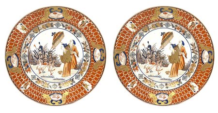 Coppia di piatti in porcellana cinese Imari Export con decoro “LA DAME AU...