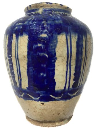 Vaso invetriato nei colori del blu. Persia, XIX secolo. H cm 25, larghezza...