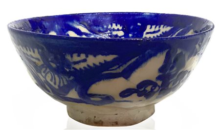 Ciotola, Persia, XIX/XX secolo, Decorata con motivi floreali. Ripristino...