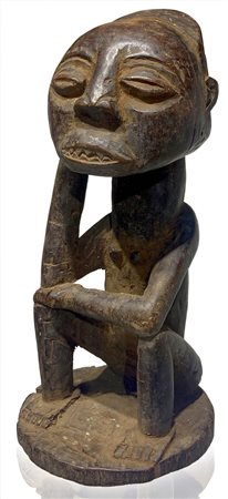 Statuina in legno di “saggio” manjima. Tanzania, XX secolo, cm 17 x 7,5.