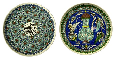 Coppia di piatti, Tunisia. Diametro cm 31. Piccoli difetti.