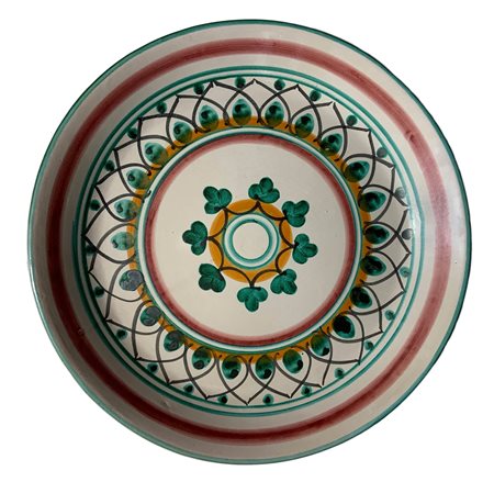 Piatto in maiolica di Caltagirone, Sicilia, anni '50. Diametro cm 45.