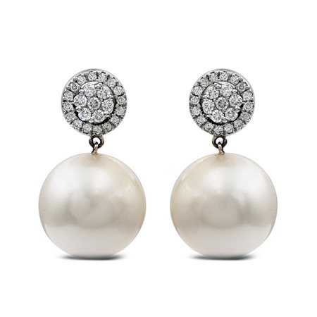 Orecchini in oro bianco 18kt e perle pendenti South Seapeso 16,2 gr.di 16 mm....