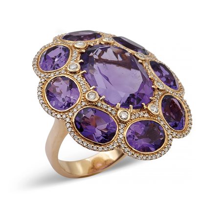 Anello in oro rosa 18kt e ametistepeso 17,5 gr.taglio ovale brillante...