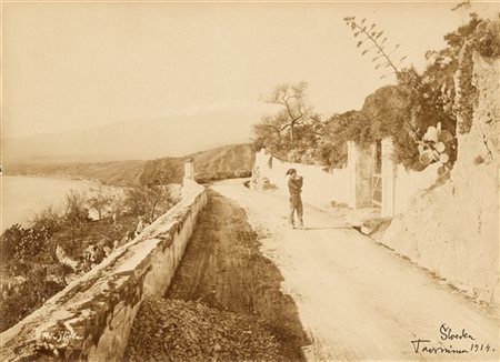 Wilhelm Von Gloeden Taormina 1914

Stampa fotografica vintage alla gelatina sali