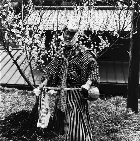 Issei Suda The white mask 1970 ca.

Stampa fotografica vintage alla gelatina sal