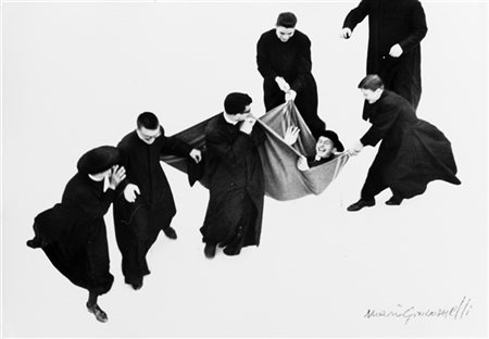 Mario Giacomelli Io non ho mani che mi accarezzino il volto dalla serie Pretini