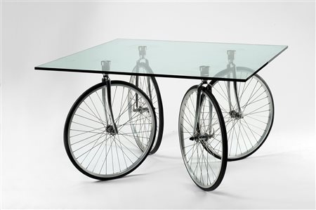 Gae Aulenti (1927-2012)  - Table "Tour"