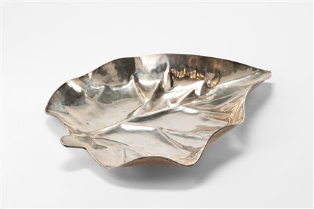 Manifattura Italiana - Decorative element in the shape of a leaf