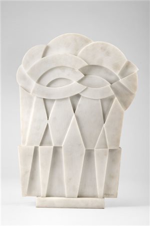 Pietro Consagra "Bianco Macedonia" 1974
marmo
39,3x29,6x5 (base 2,5x16,5x7,3)
Fi