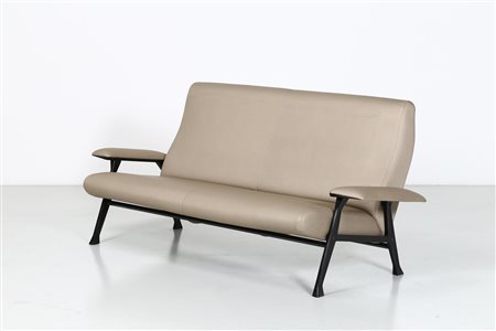 MENGHI ROBERTO (1920 - 2006) - Divano modello Hall, produzione Arflex, 1960.