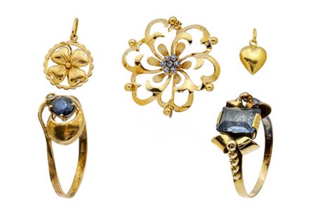 LOTTO DI CINQUE GIOIELLI