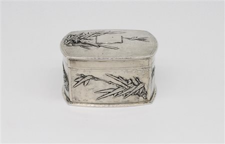 Scatola in argento - A silver box