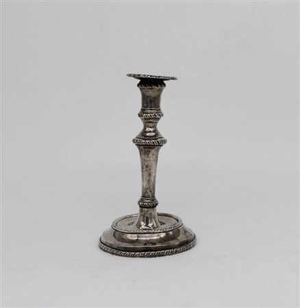 Candeliere in argento - A silver candlestick