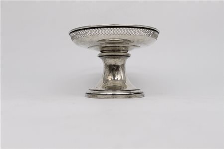Alzata in argento - A silver cake stand