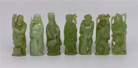 Sette figure  di saggi in giada verde - Seven figures of wise men in green jade