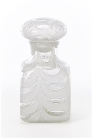 Ercole Barovier Bottiglia a sezione quadrangolare con tappo della serie "Graffit