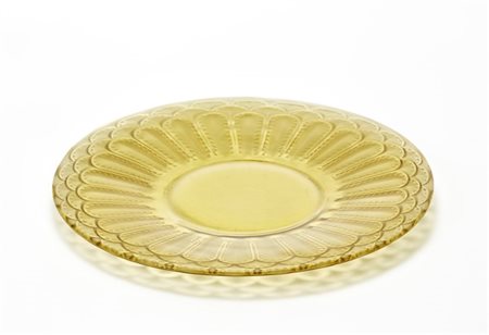 Lalique Piatto in vetro ambrato soffiato in stampo modello "JAFFA n°4". Francia,