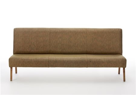 Divano a tre posti. Probabile produzione Cassina, Meda, anni '50. Gambe in legn