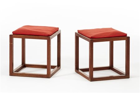 Roberto Poggi Coppia di sgabelli. Esecuzione Poggi, Pavia, anni '50. Legno masse
