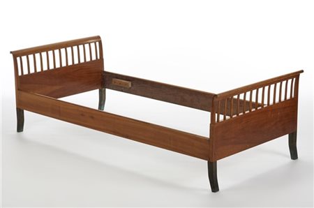 Gigiotti Zanini Letto sommier in stile Novecento. Milano, anni '30. Legno massel