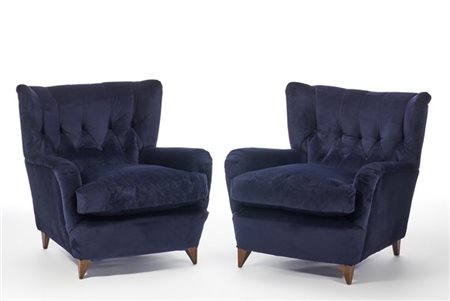 Coppia di bergère imbottite con struttura in legno e rivestimento in velluto bl