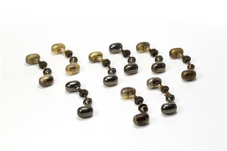 Luigi Caccia Dominioni Lotto di diciotto maniglie in ottone modello "Super". Pro