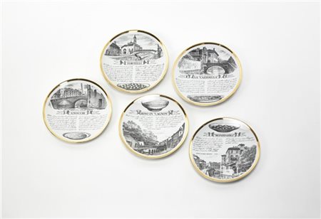 Piero Fornasetti Lotto di cinque piatti della serie "Ponti di Milano". Milano, a