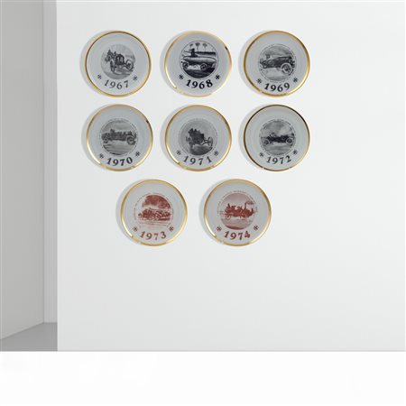 Piero Fornasetti (8)anni 70d. 21 cm.otto piatti in porcellana, prodotti in...