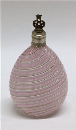 Manifattura di Murano
Piccola bottiglia in vetro soffiato a mezza filigrana lat