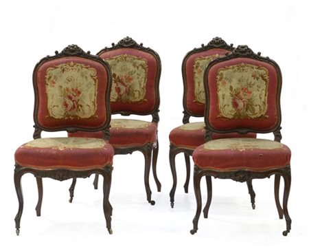 Gruppo di quattro sedie e una coppia di poltrone con schienale, fascia e gambe