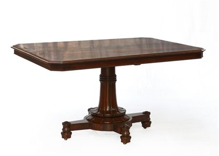 Tavolo con piano a vela lastronato in palissandro, gamba centrale tornita e sca