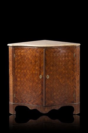 Angoliera lastronata e filettata in bois de rose e bois de violette, due ante s