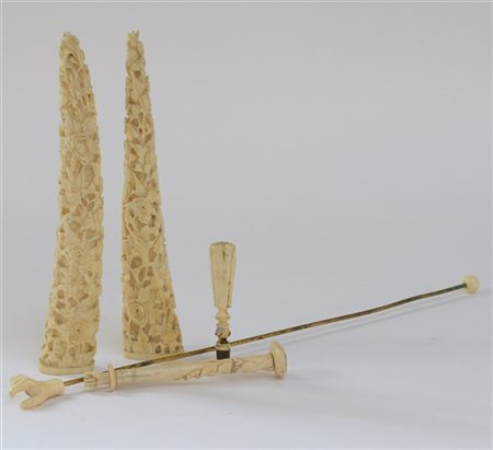 Manifatture diverse, fine secolo XIX/inizio secolo XX. Gruppo di tre elementi d