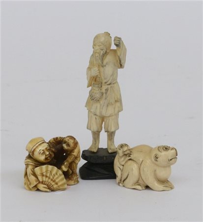 Arte cinese e giapponese
Lotto composto da due netsuke, una statuetta in avorio