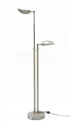 Lampada da terra in metallo con due faretti orientabili e altezza regolabile (d