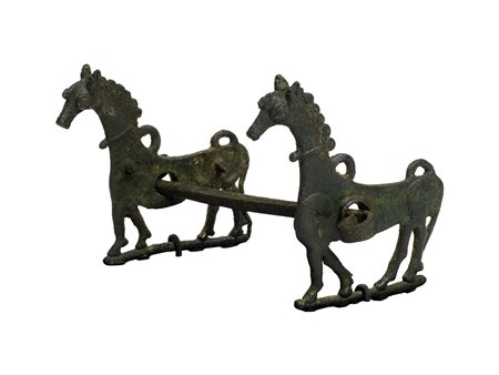 MORSO DA CAVALLO ETRUSCO DATAZIONE VII sec. a. C. MATERIA E TECNICA: bronzo...