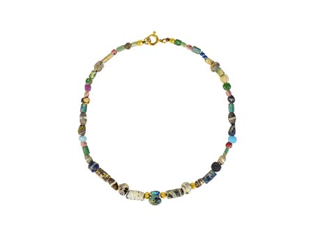 COLLANA DATAZIONE: IV sec. a. C. MATERIA E TECNICA: vetro colorato e pasta...