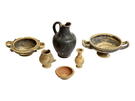 LOTTO DI SEI VASI A VERNICE NERA DATAZIONE: IV-III sec. a.C. MATERIA E...