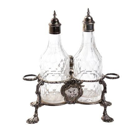 Acetoliera inglese georgiana in argento 925/1000 - Londra 1766, Jabez Daniel & James Mince 