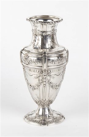 Vasetto francese in argento 950/1000 -  fine XIX secolo