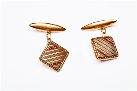 GEMELLI GUILLOUCHè IN ORO GIALLO E PIETRE ROSSE SINTETICHE