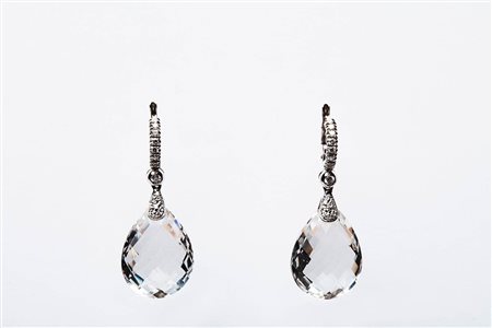 ORECCHINI PENDENTI A GOCCIA